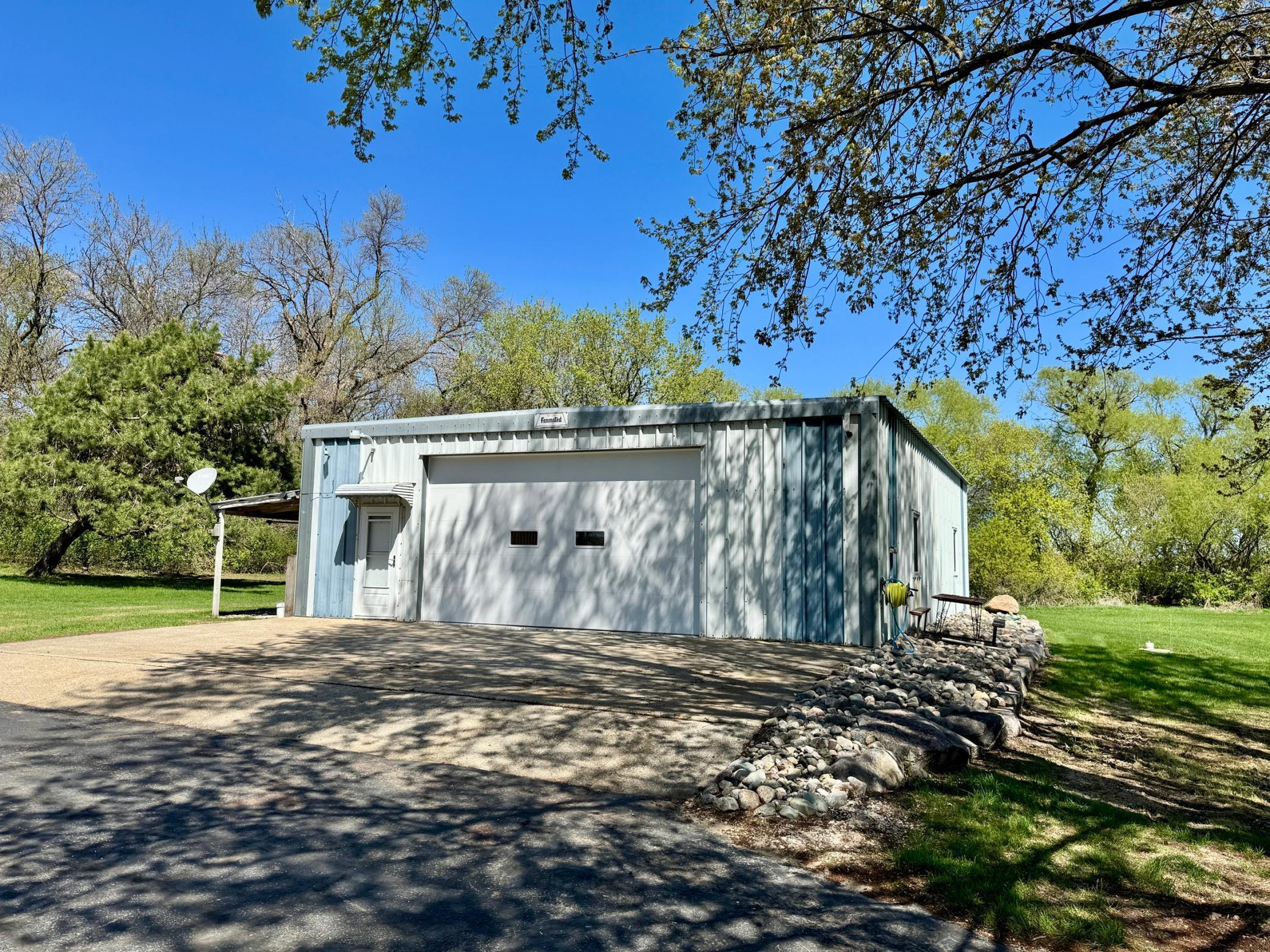 1001 1st Avenue, Pelican Rapids, Minnesota image 3