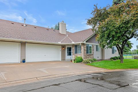 Homes For Sale - 545 Lovell Avenue<br/> Saint Paul, MN 55113