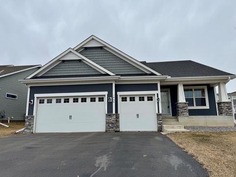 Homes For Sale - 1460 Nutmeg Circle<br/> Carver, MN 55315