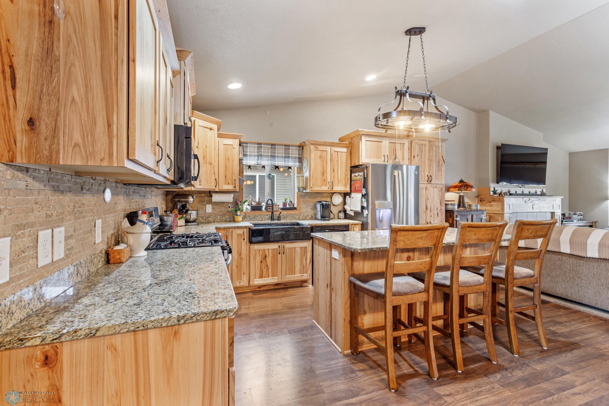 216 30 Avenue, West Fargo, North Dakota image 15