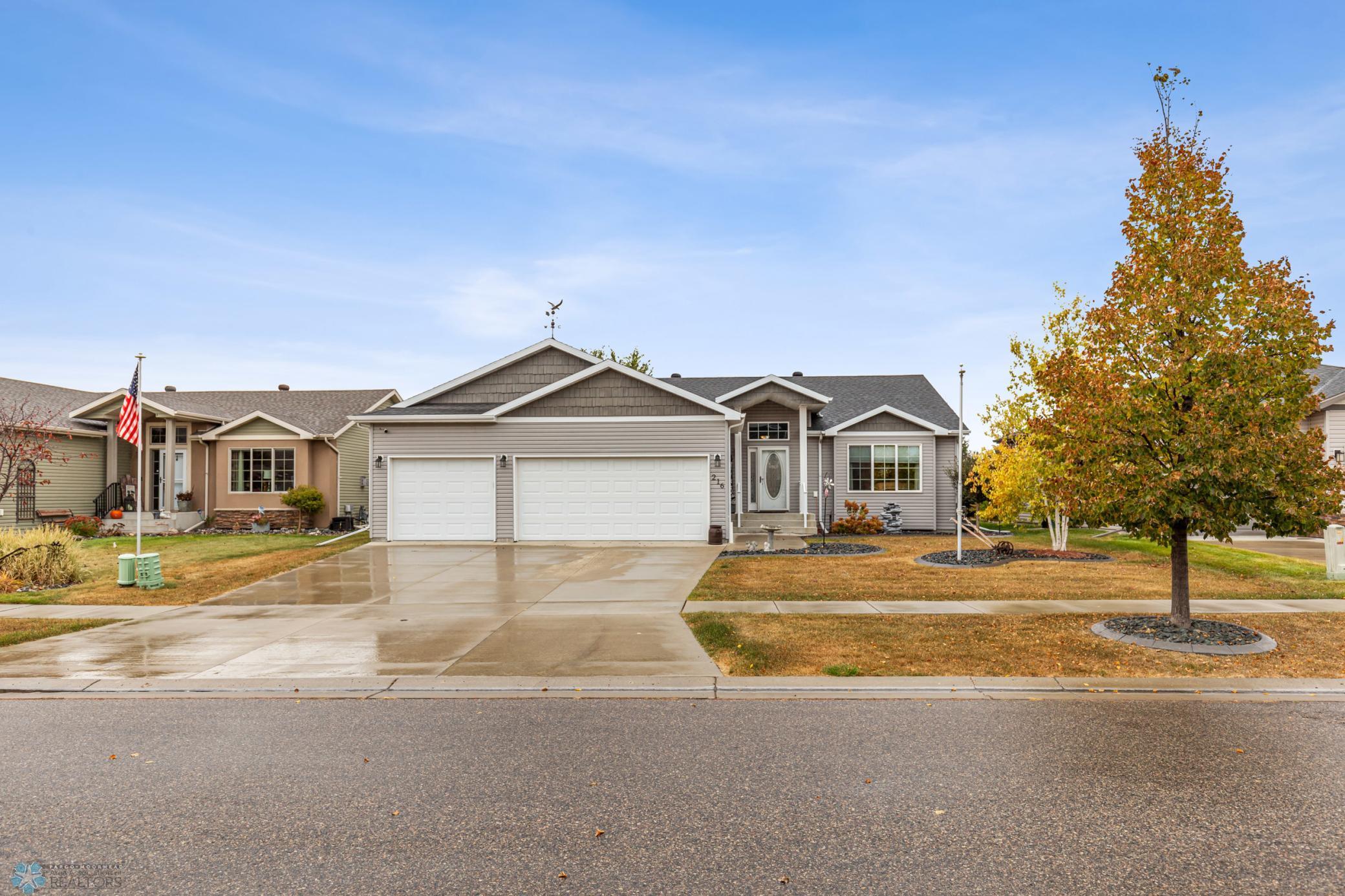 216 30 Avenue, West Fargo, North Dakota image 1