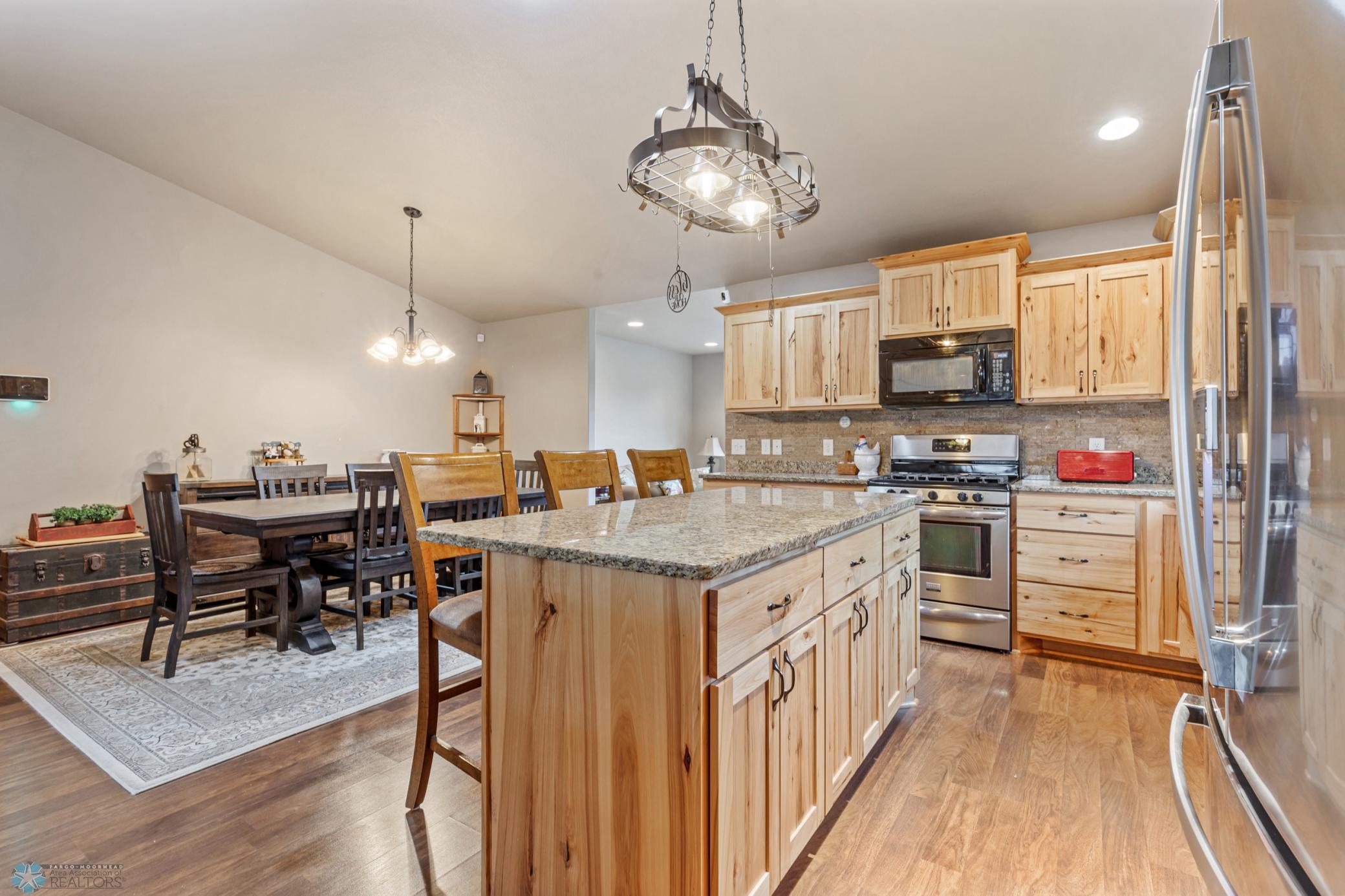 216 30 Avenue, West Fargo, North Dakota image 17