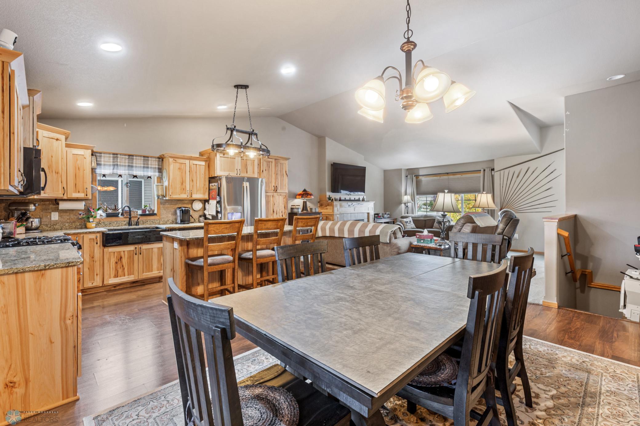 216 30 Avenue, West Fargo, North Dakota image 20