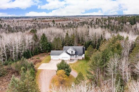 Homes For Sale - 1517 Mayon Way<br/> Cloquet, MN 55720