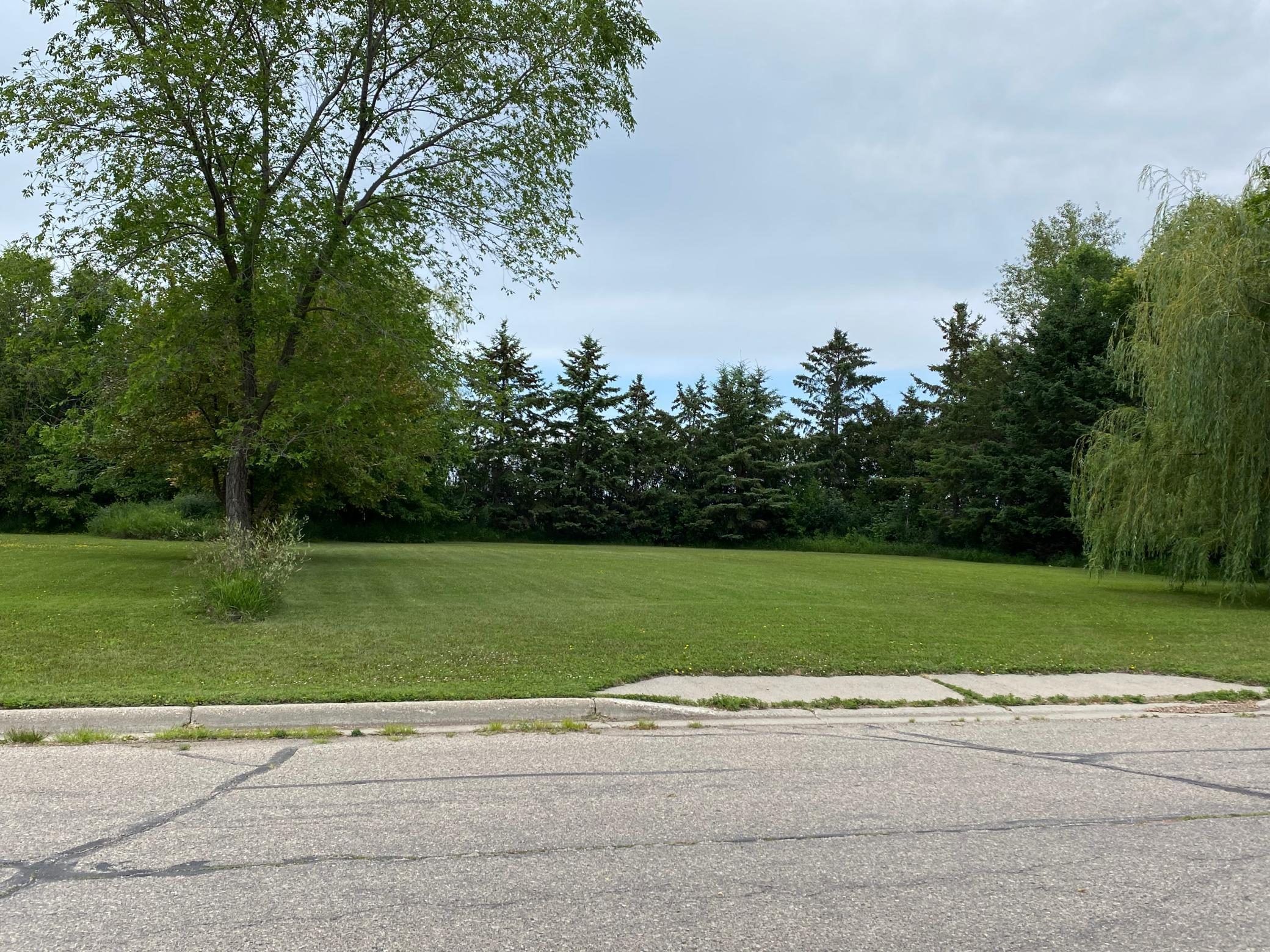 1605 Cardinal Dr.jpg