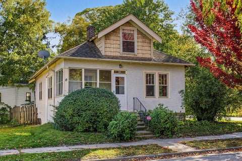 Homes For Sale - 23 W 45th Street<br/> Minneapolis, MN 55419