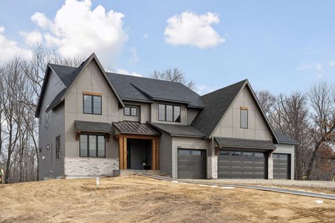 Homes For Sale - 4725 139th Avenue<br/> Ham Lake, MN 55304