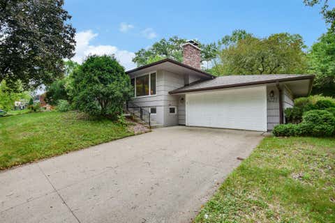 Homes For Sale - 6221 Hansen Road<br/> Minneapolis, MN 55436