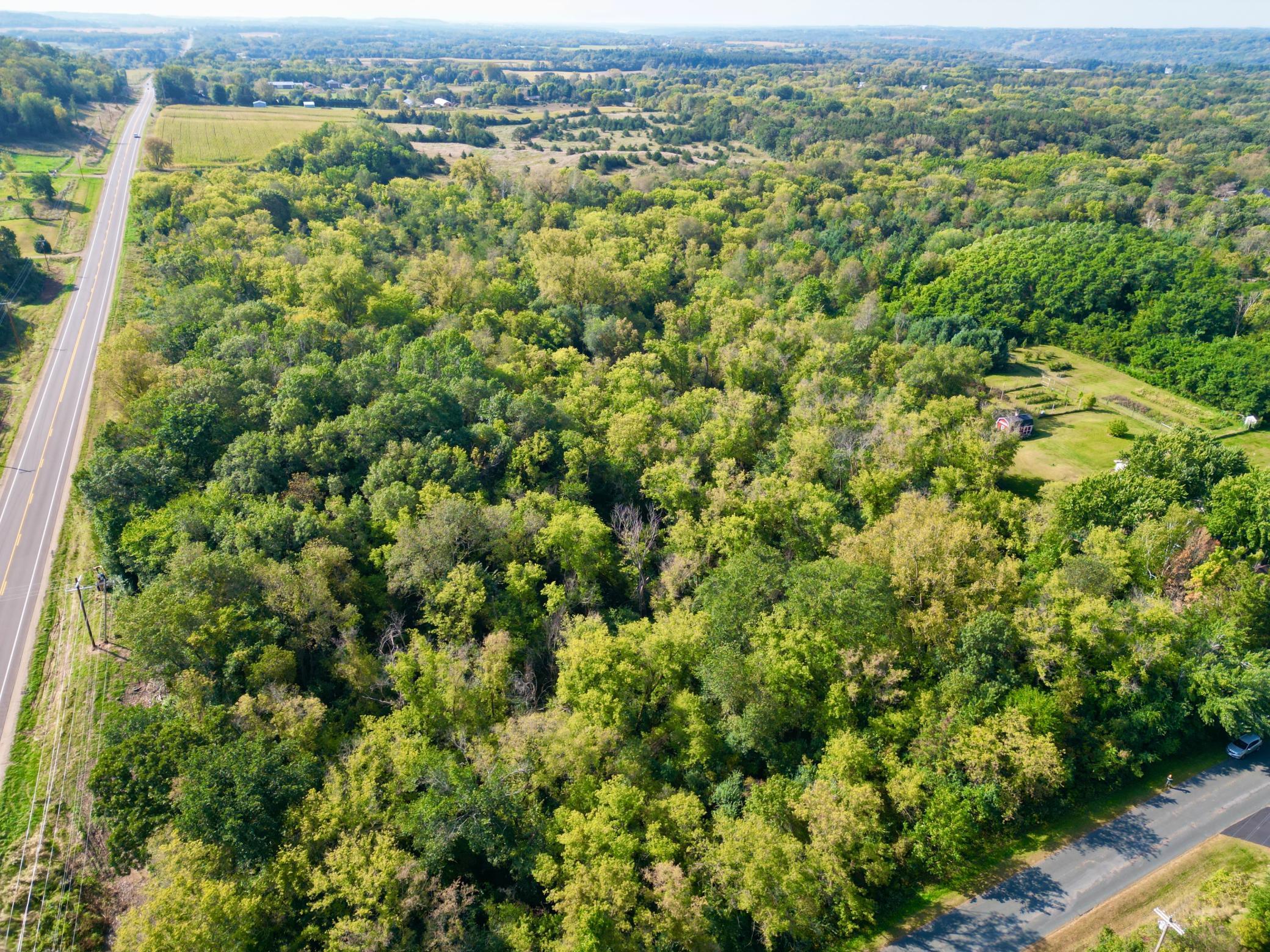XXX Plainview Drive, River Falls, Wisconsin image 1