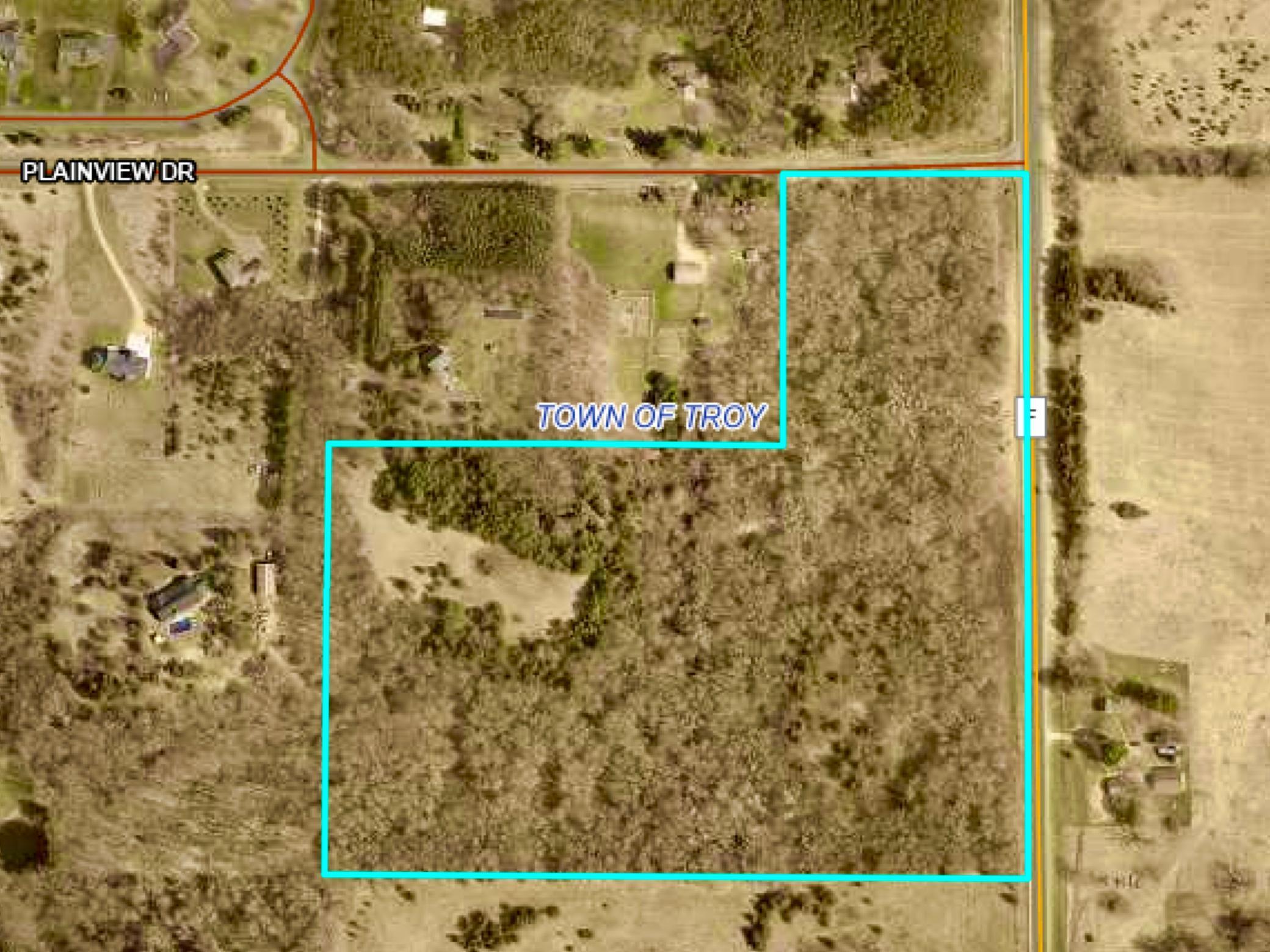 XXX Plainview Drive, River Falls, Wisconsin image 14