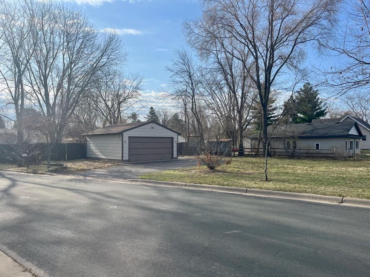 14197 Forest Boulevard, Hugo, Minnesota image 2