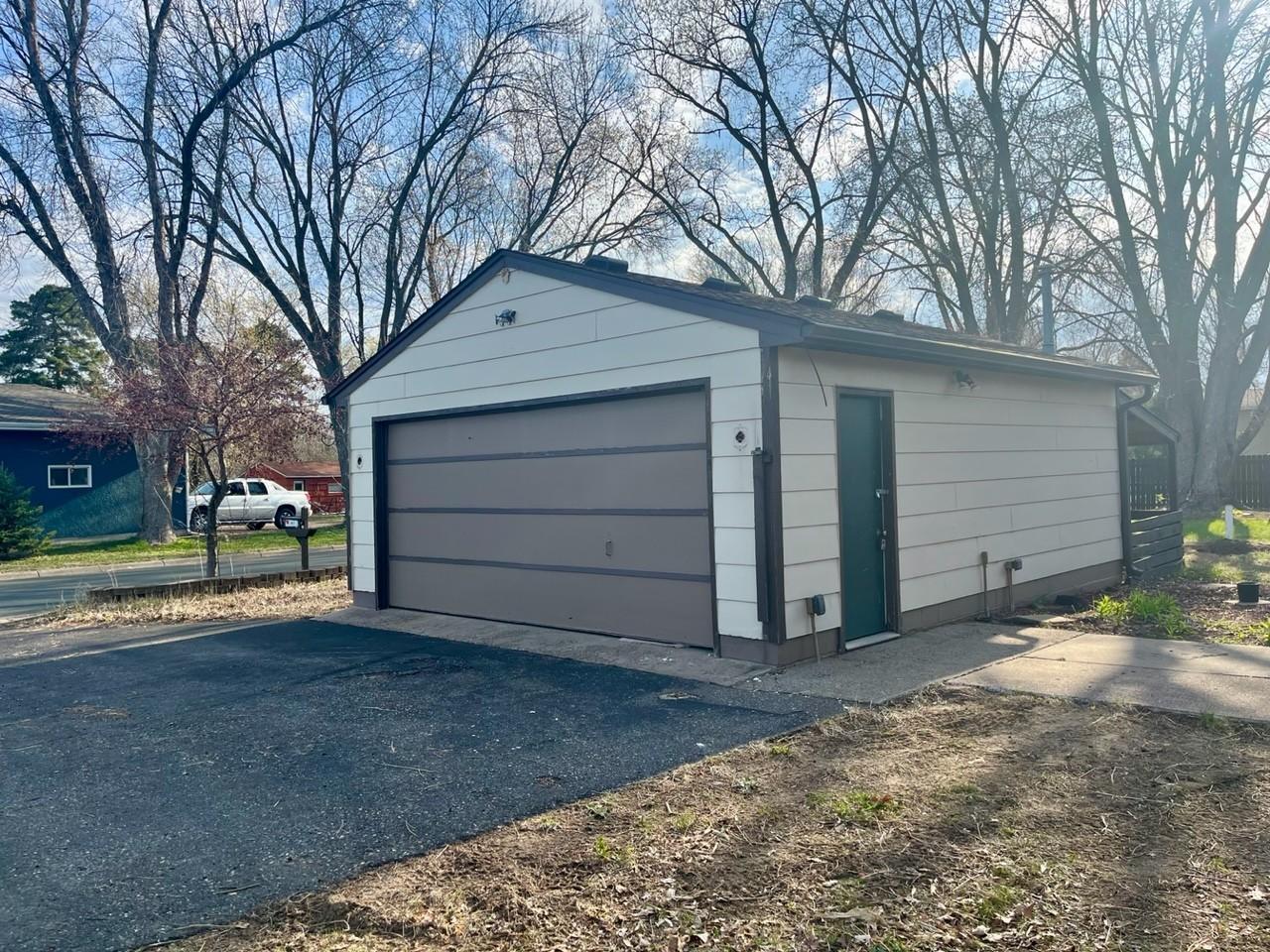 14197 Forest Boulevard, Hugo, Minnesota image 3