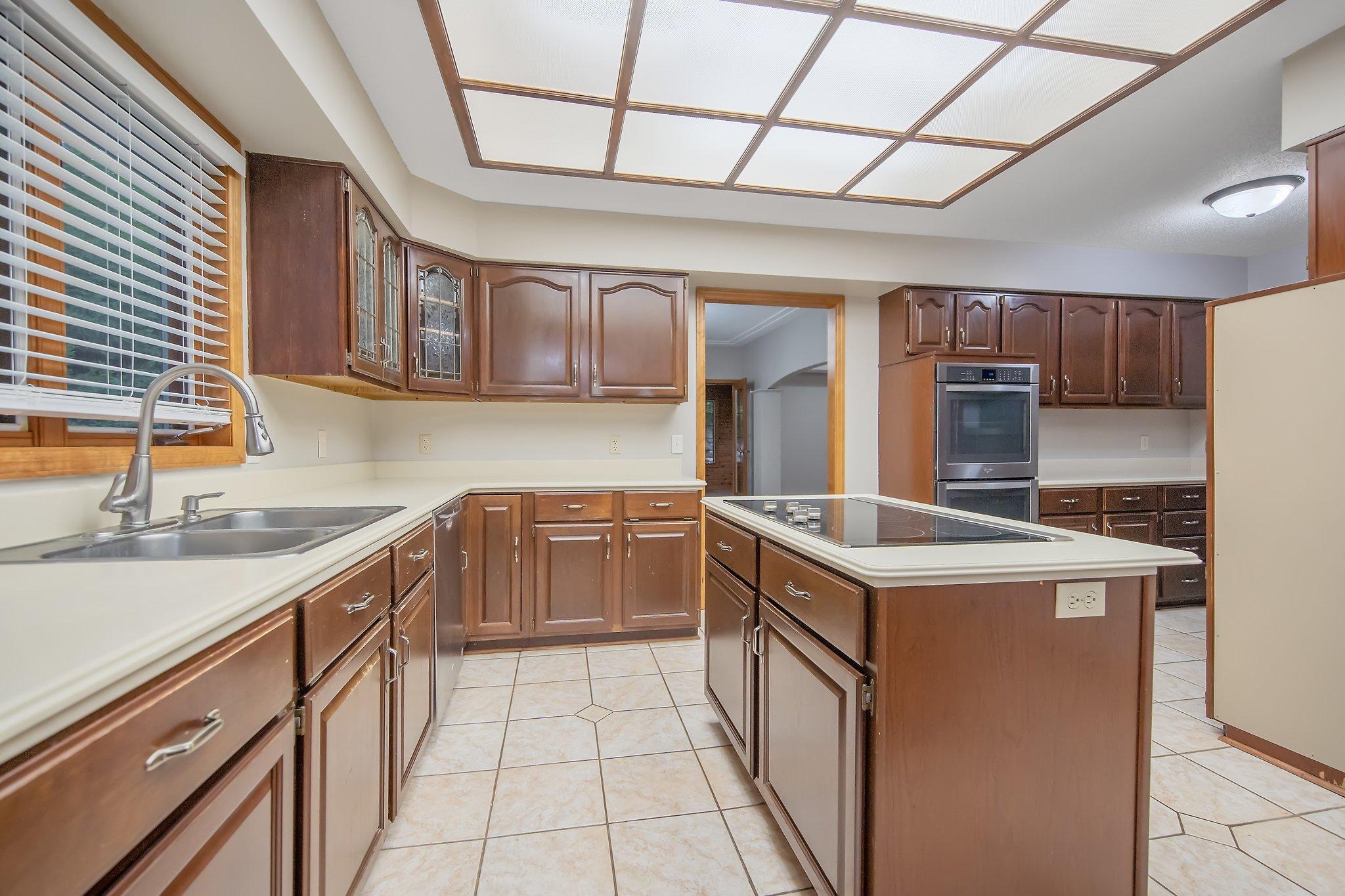14510 Minnehaha Place, Wayzata, Minnesota image 24