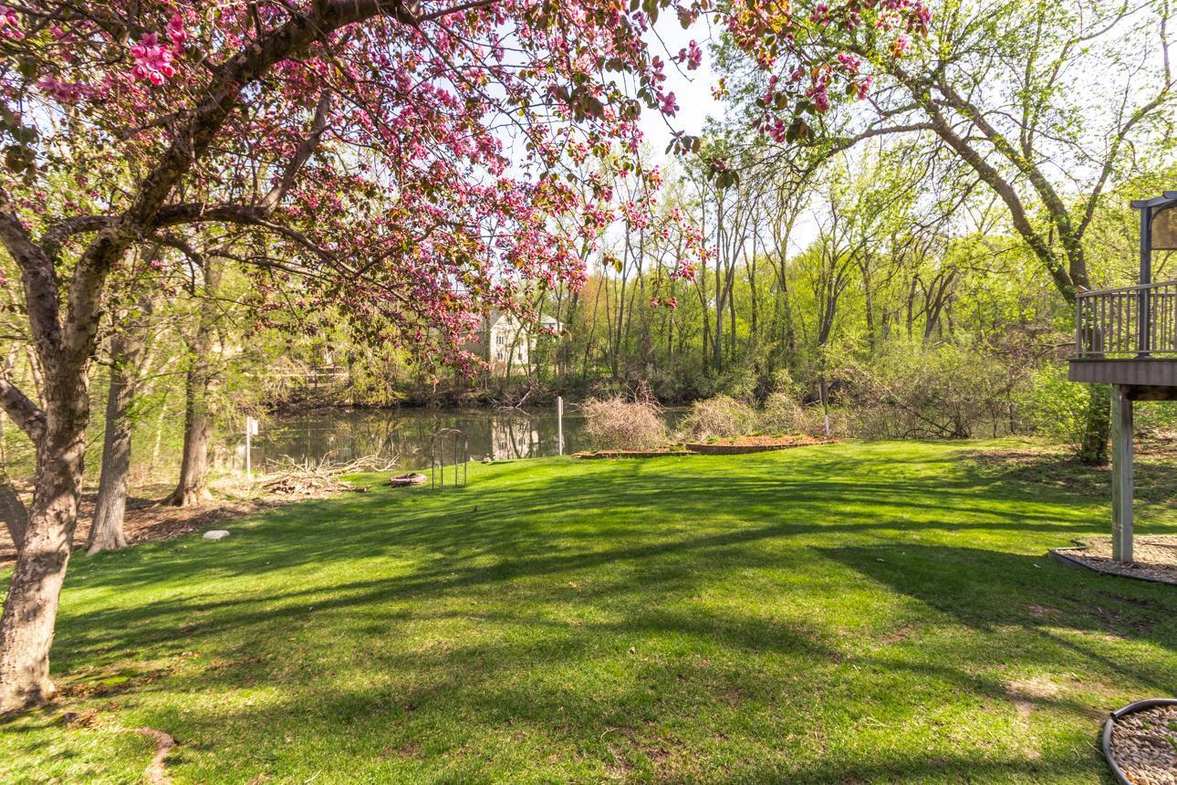 1840 Deer Pond Circle, Eagan, Minnesota image 39