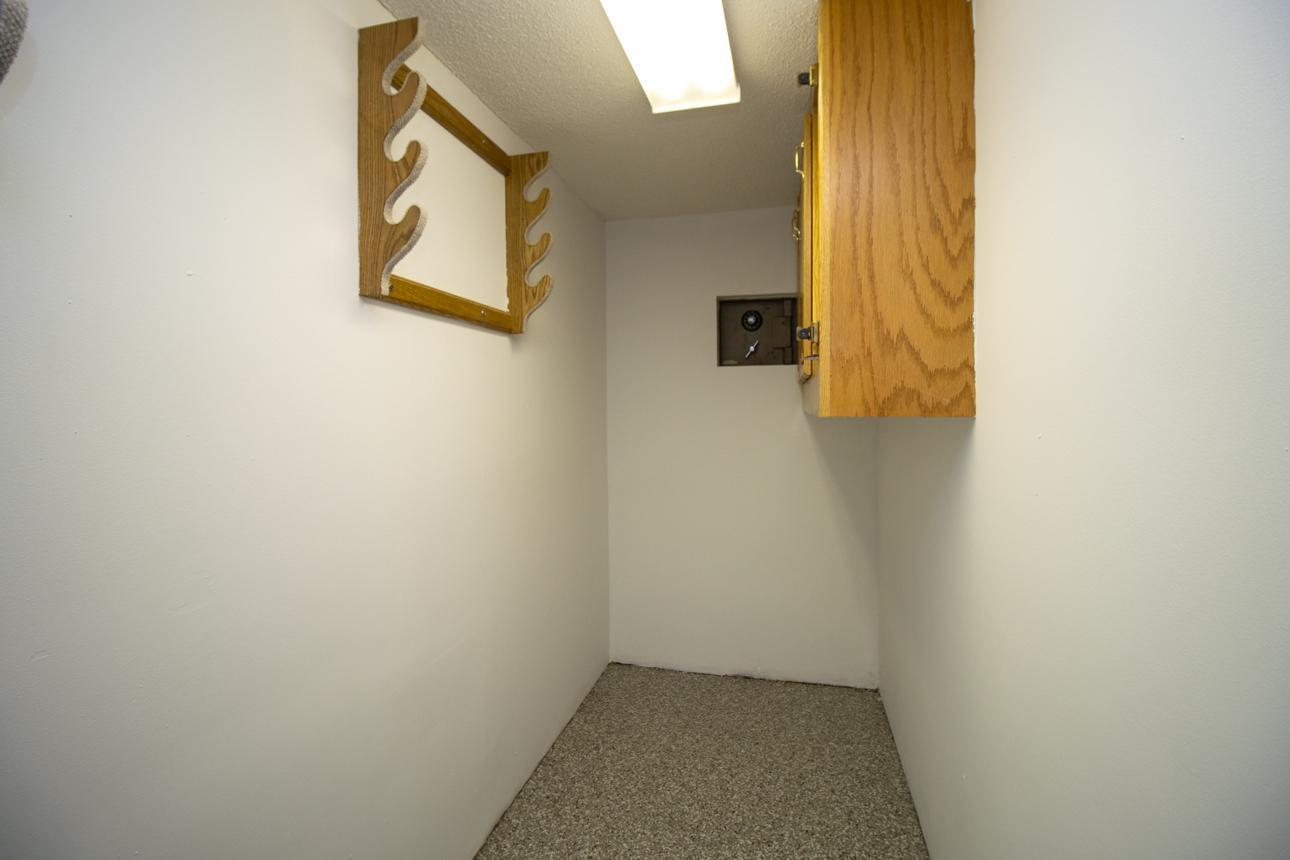 1840 Deer Pond Circle, Eagan, Minnesota image 34