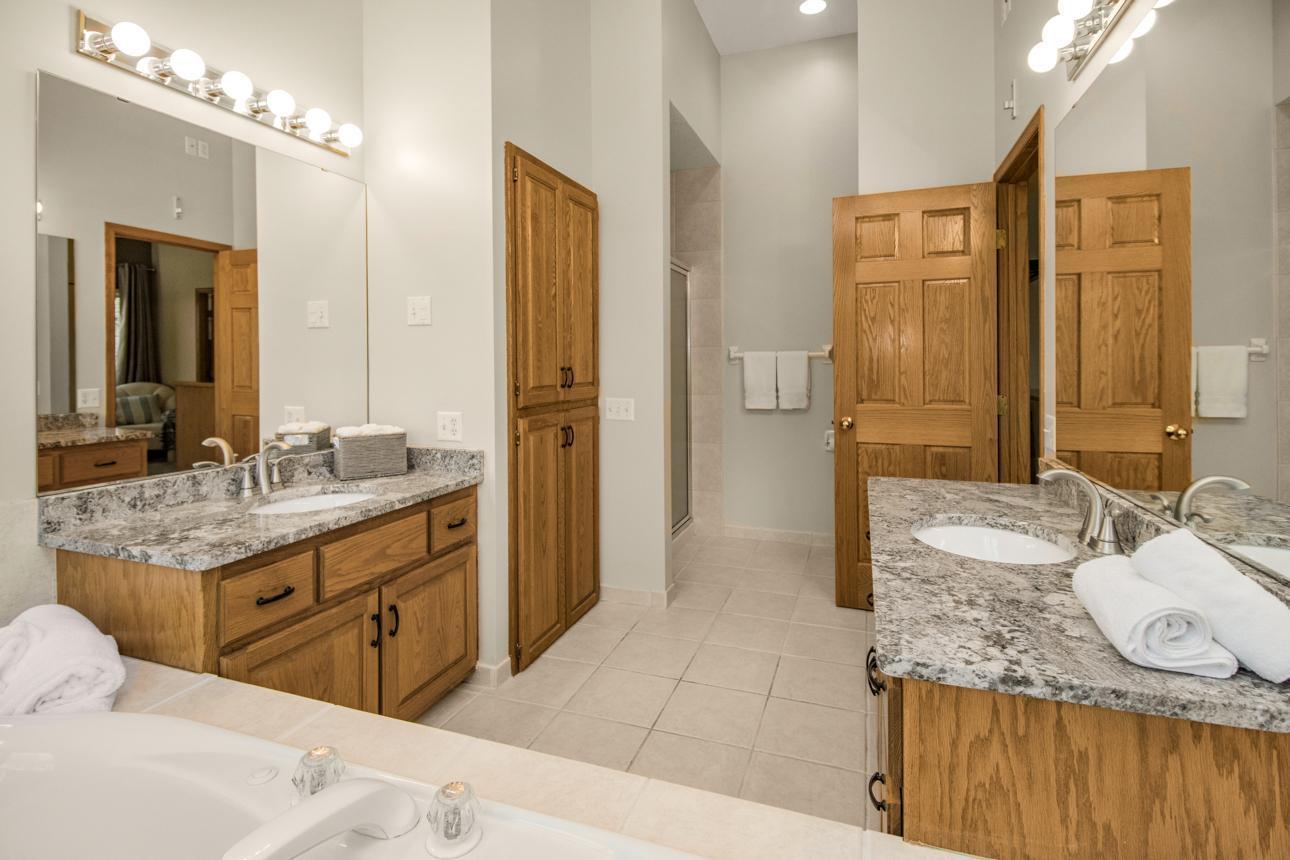 1840 Deer Pond Circle, Eagan, Minnesota image 20