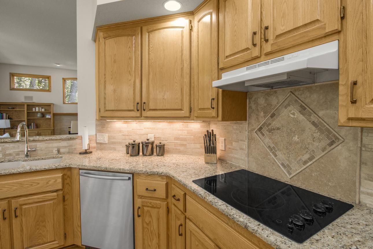 1840 Deer Pond Circle, Eagan, Minnesota image 11