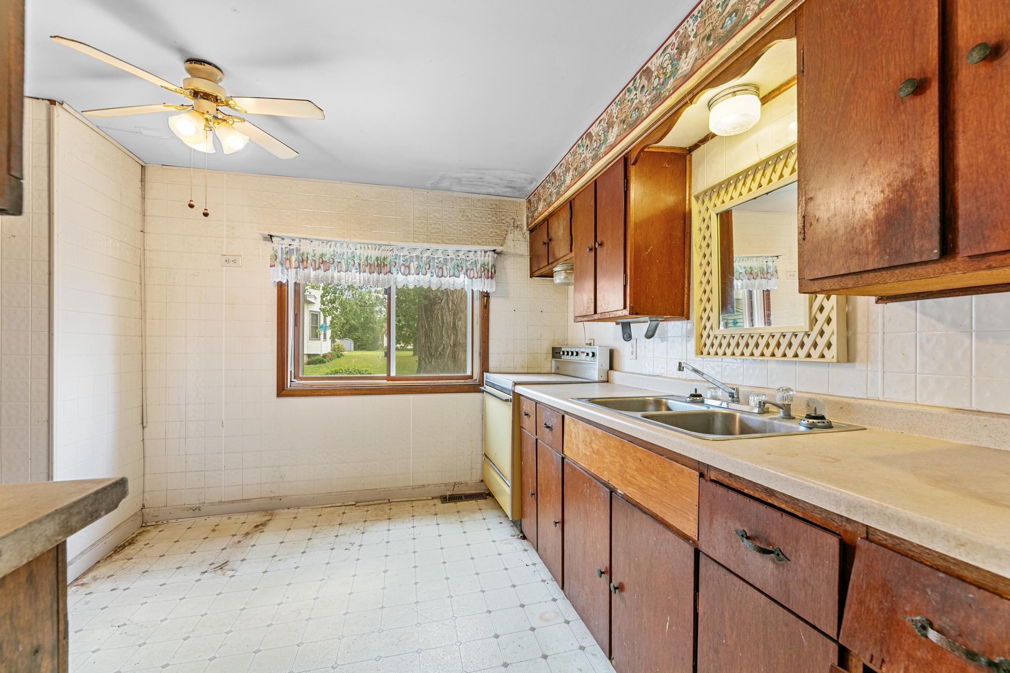 909 14th Street, Benson, Minnesota image 2