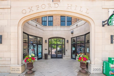 Condo For Sale - 1060 Grand Avenue<br/> Saint Paul, MN 55105