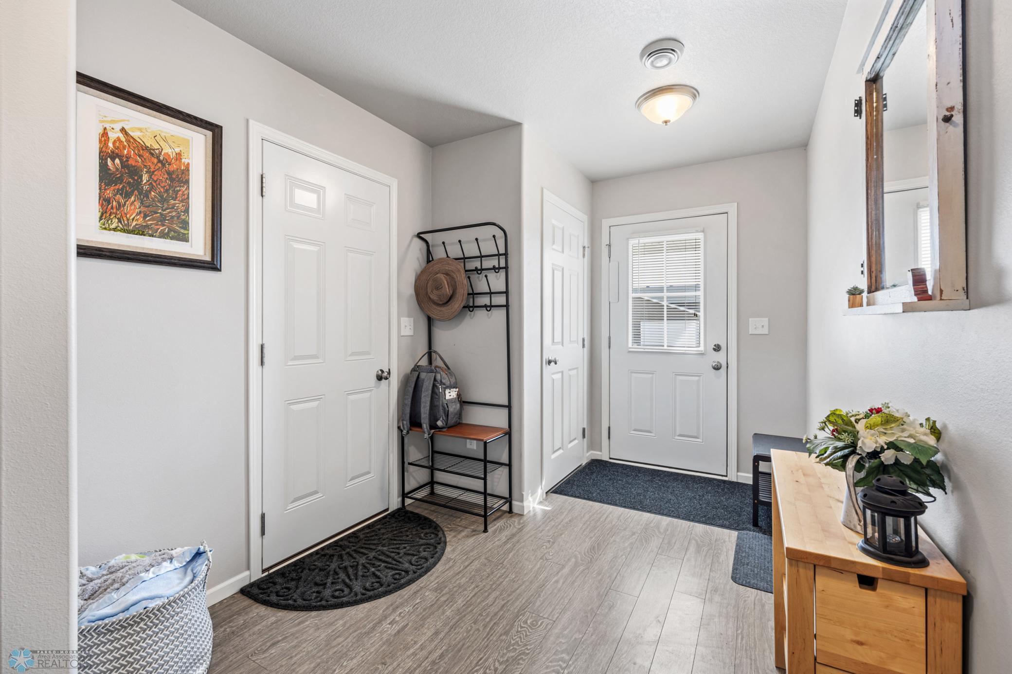 1022 Eaglewood Avenue, West Fargo, North Dakota image 4