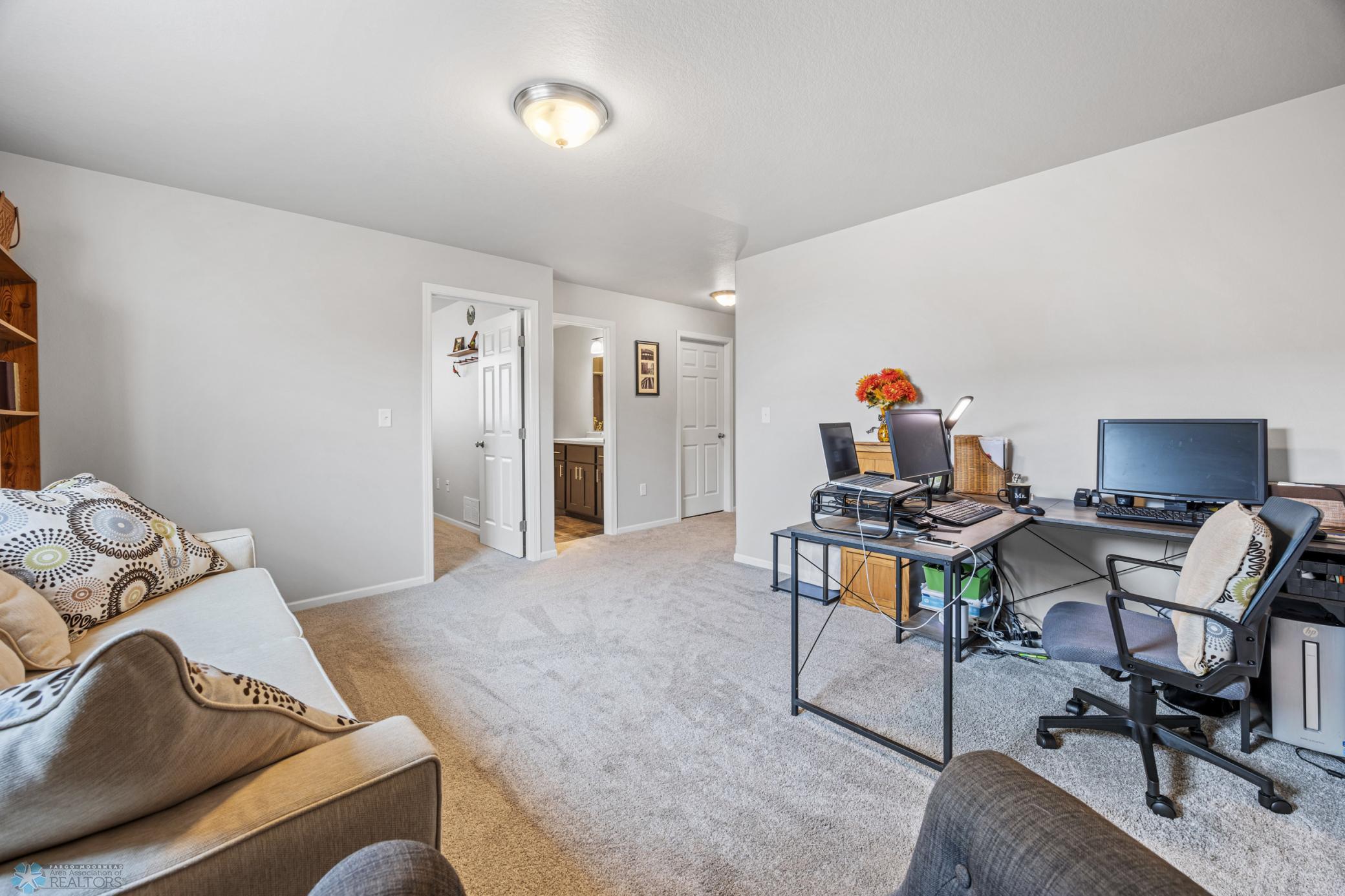 1022 Eaglewood Avenue, West Fargo, North Dakota image 25