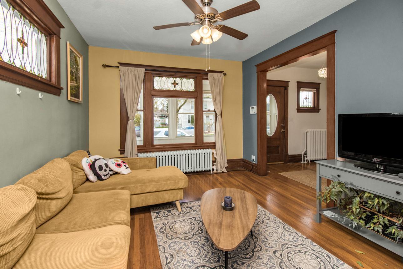 925 Thomas Avenue, Saint Paul, Minnesota image 6