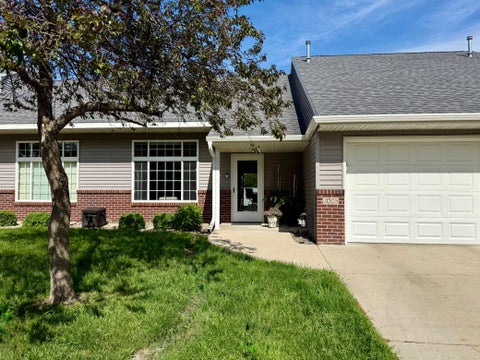 Townhouse For Sale - 2003 Prairie Lane<br/> Willmar, MN 56201