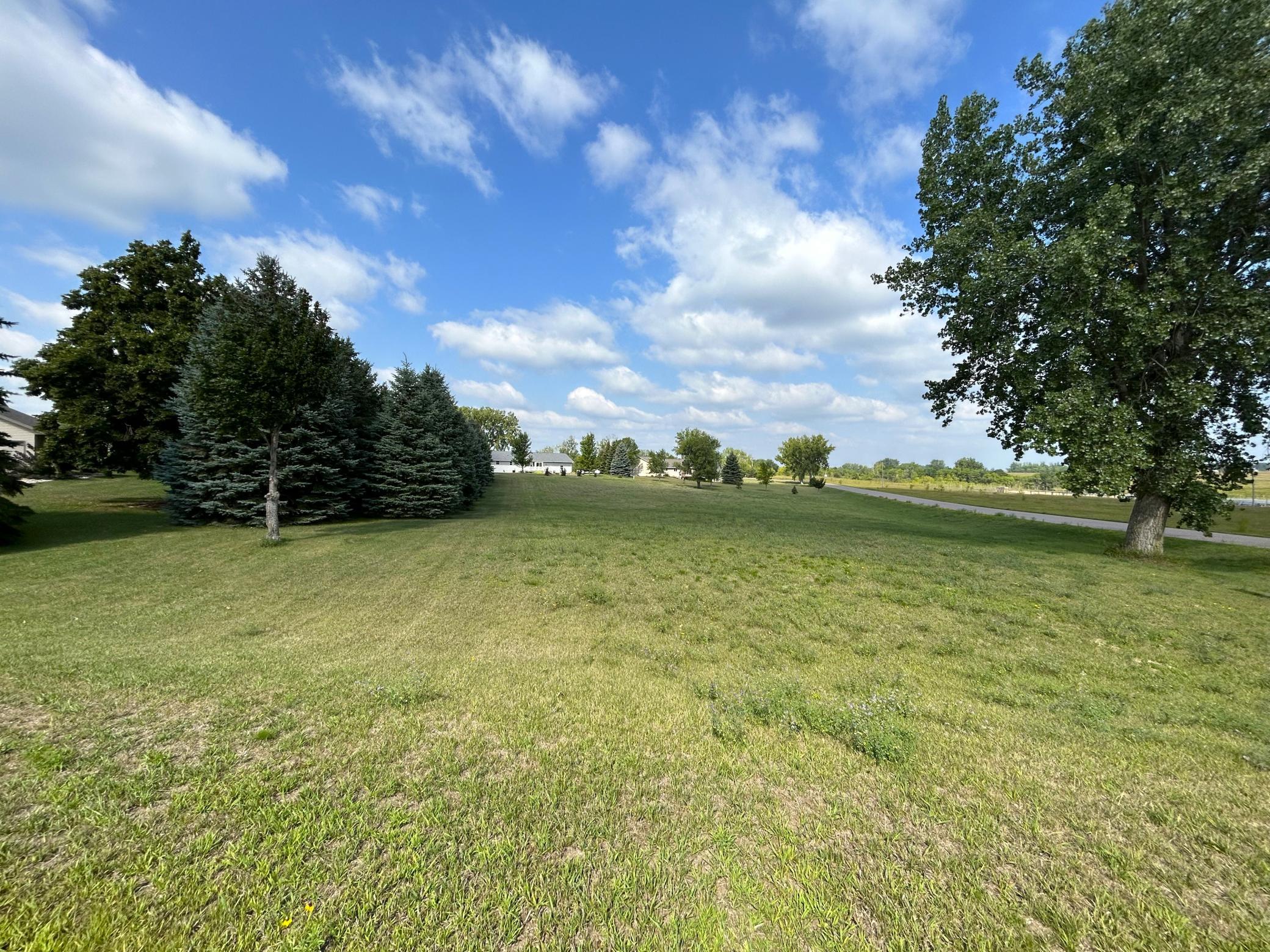 6007 Rolling Hills Drive, Montevideo, Minnesota image 4