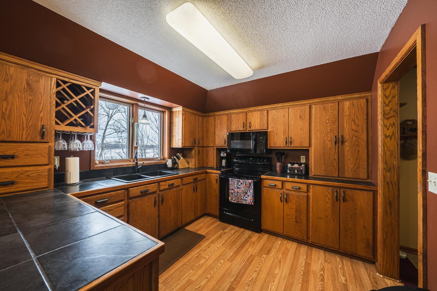 31628 SW Pickerel Lake Road, Detroit Lakes, Minnesota image 10