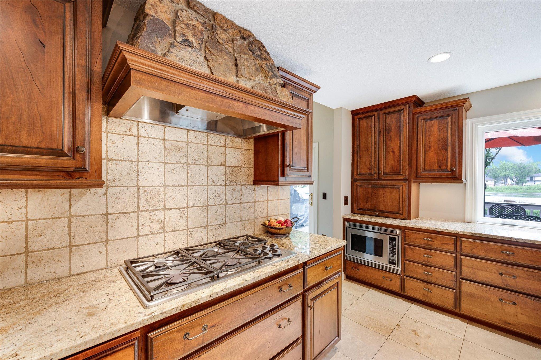 6570 Rustic Road, Prior Lake, Minnesota image 10