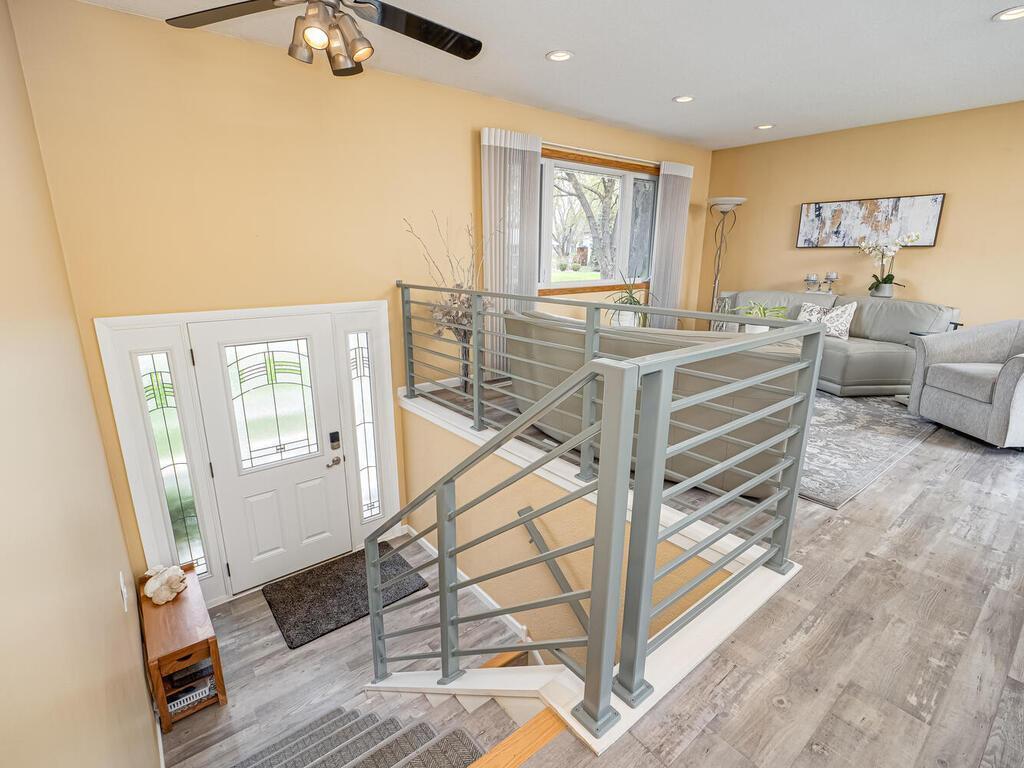 12033 Robin Road, Osseo, Minnesota image 4