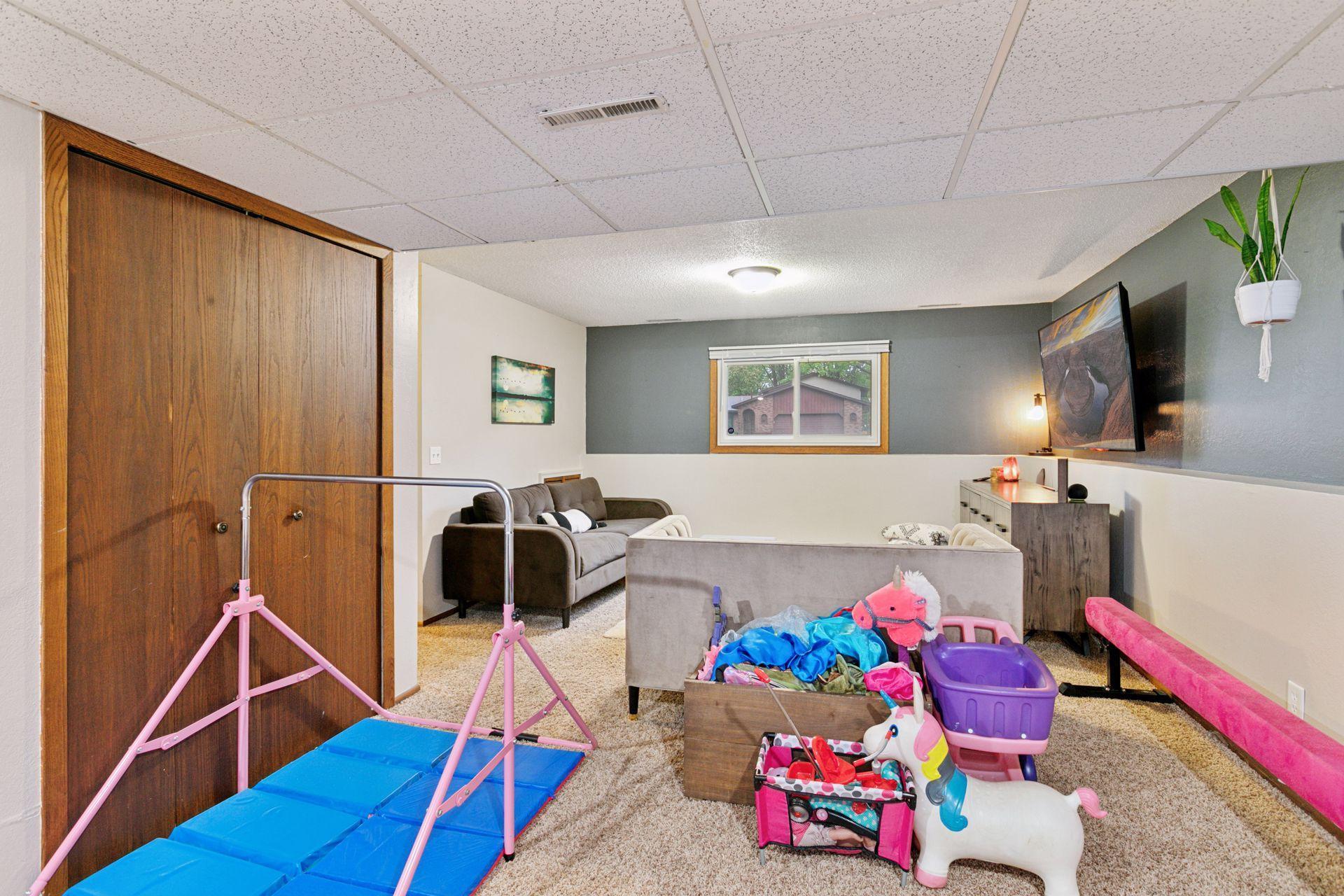 1699 Ridgewood Avenue, Saint Paul, Minnesota image 33