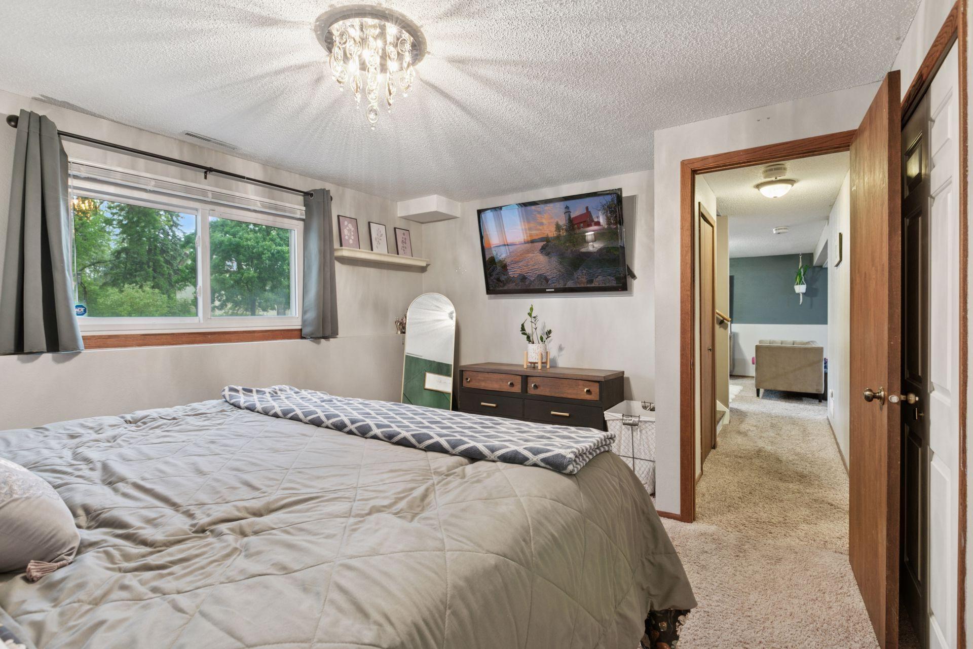 1699 Ridgewood Avenue, Saint Paul, Minnesota image 16