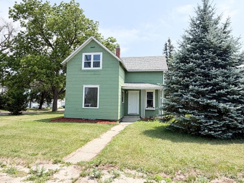 Homes For Sale - 502 3rd Avenue<br/> Nobles County, Wilmont, MN 56185