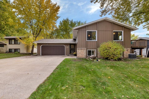 Homes For Sale - 722 11 1/2 Street<br/> Benton County, Sauk Rapids, MN 56379