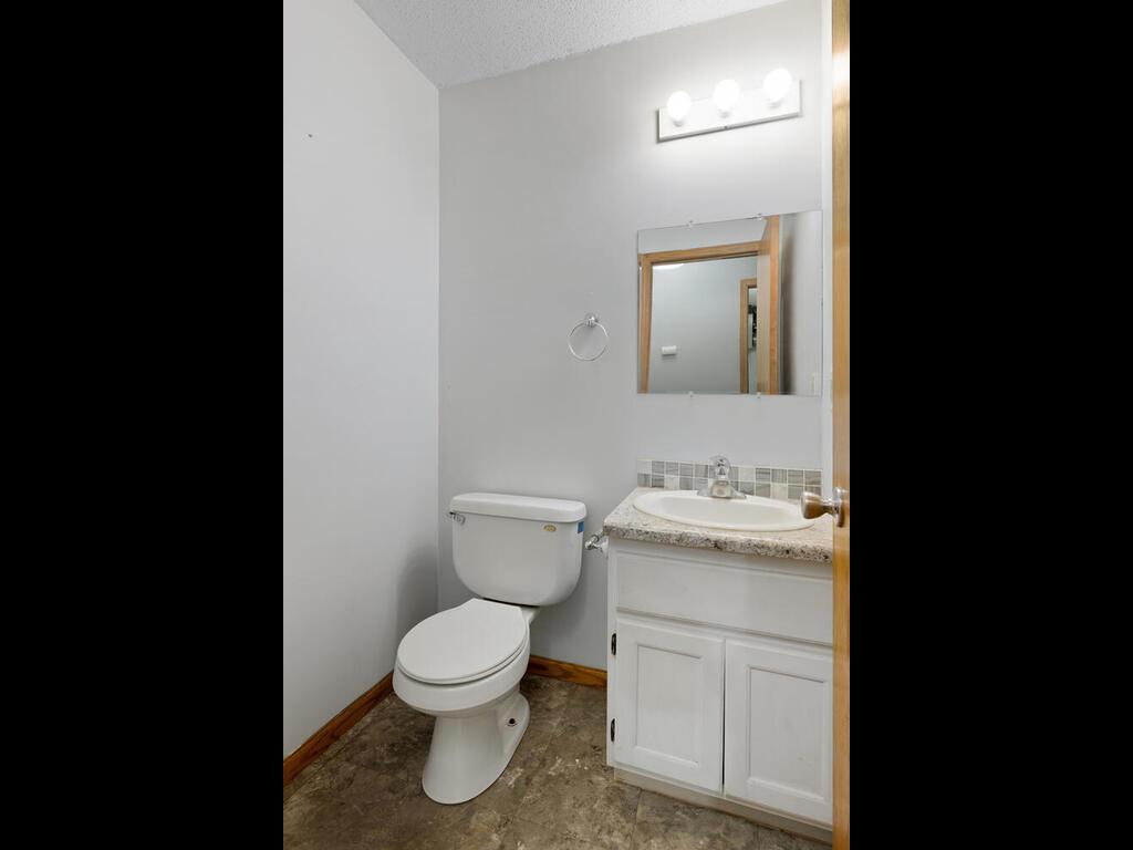 403 Circle Drive, Braham, Minnesota image 15