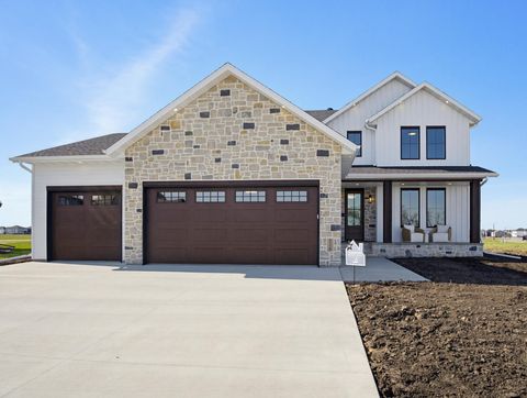 Homes For Sale - 6520 Selkirk Drive<br/> Cass County, Fargo, ND 58104