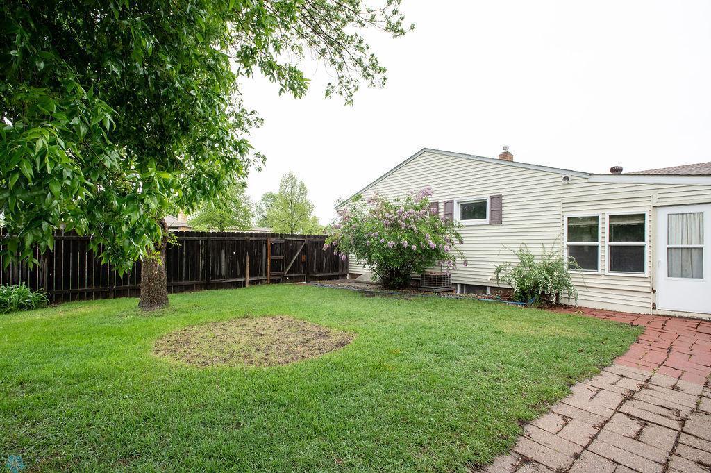 201 4th Avenue, West Fargo, North Dakota image 43