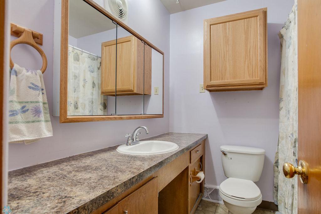 201 4th Avenue, West Fargo, North Dakota image 27