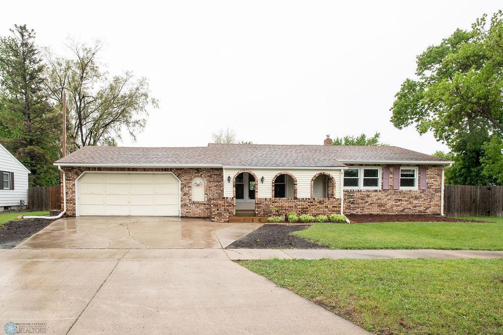 201 4th Avenue, West Fargo, North Dakota image 1