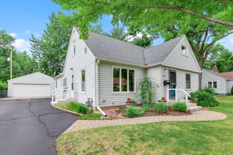 Homes For Sale - 7326 Wentworth Avenue<br/> Minneapolis, MN 55423