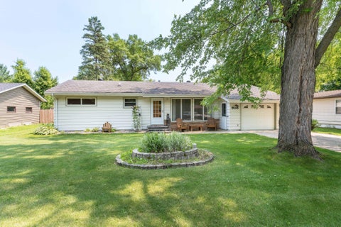 Homes For Sale - 908 N 1st Avenue<br/> Fergus Falls, MN 56537