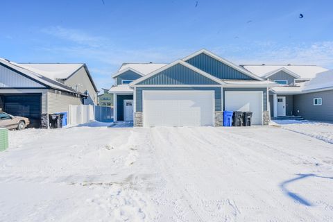 Homes For Sale - 7330 26th Street<br/> Fargo, ND 58104