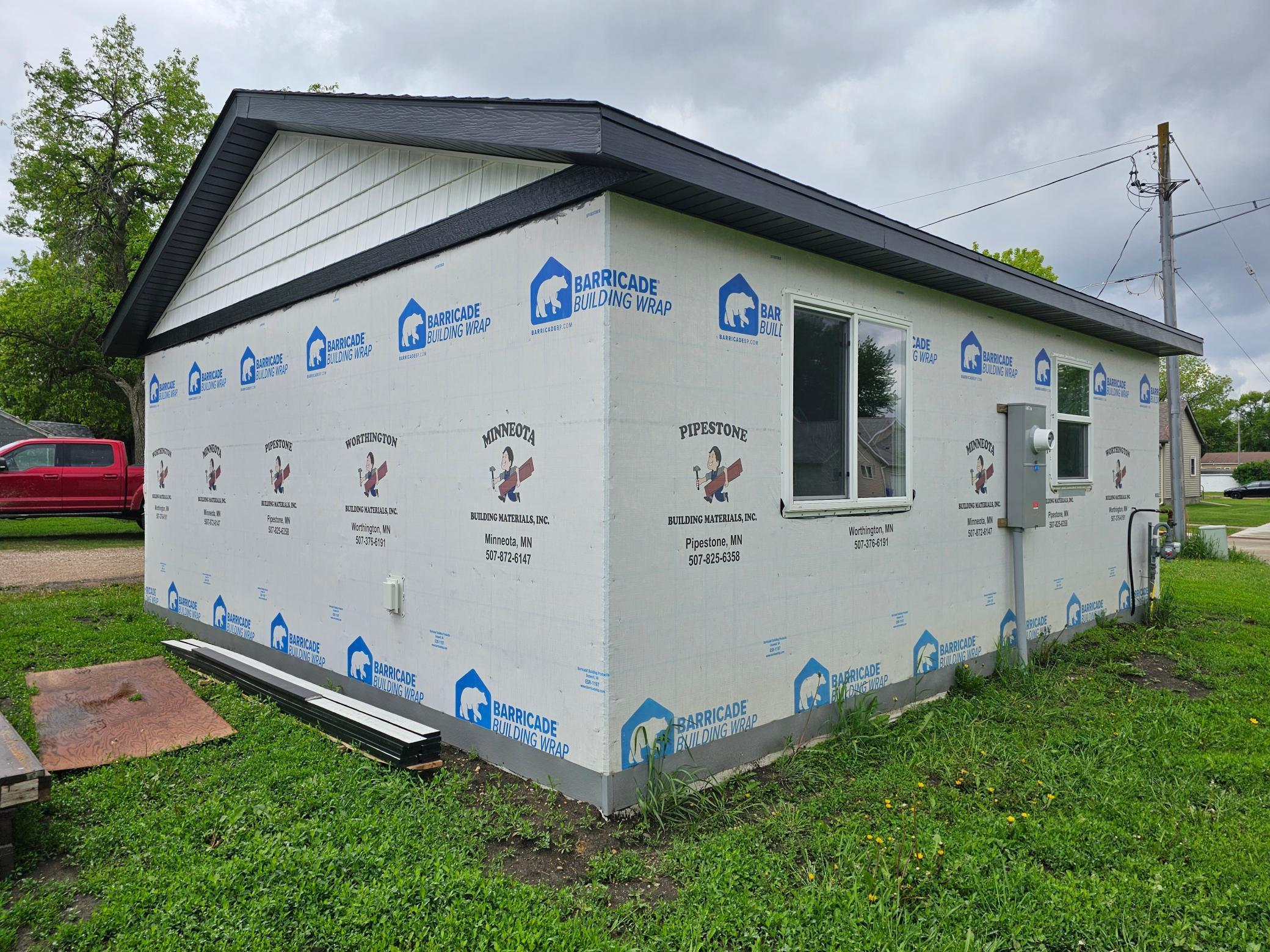 201 10th Avenue, Pipestone, Minnesota image 2
