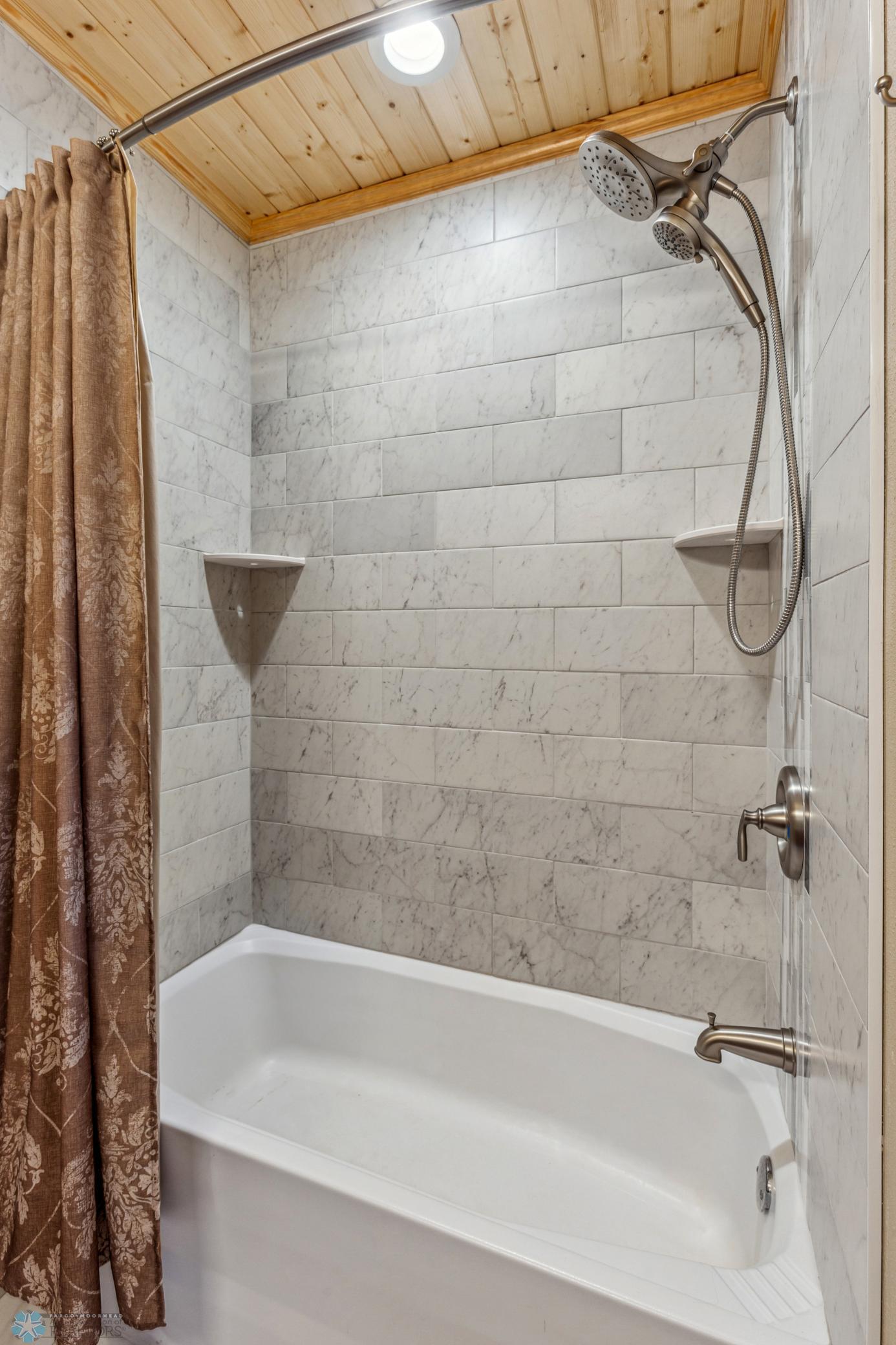 12243 Fern Beach Drive, Detroit Lakes, Minnesota image 20