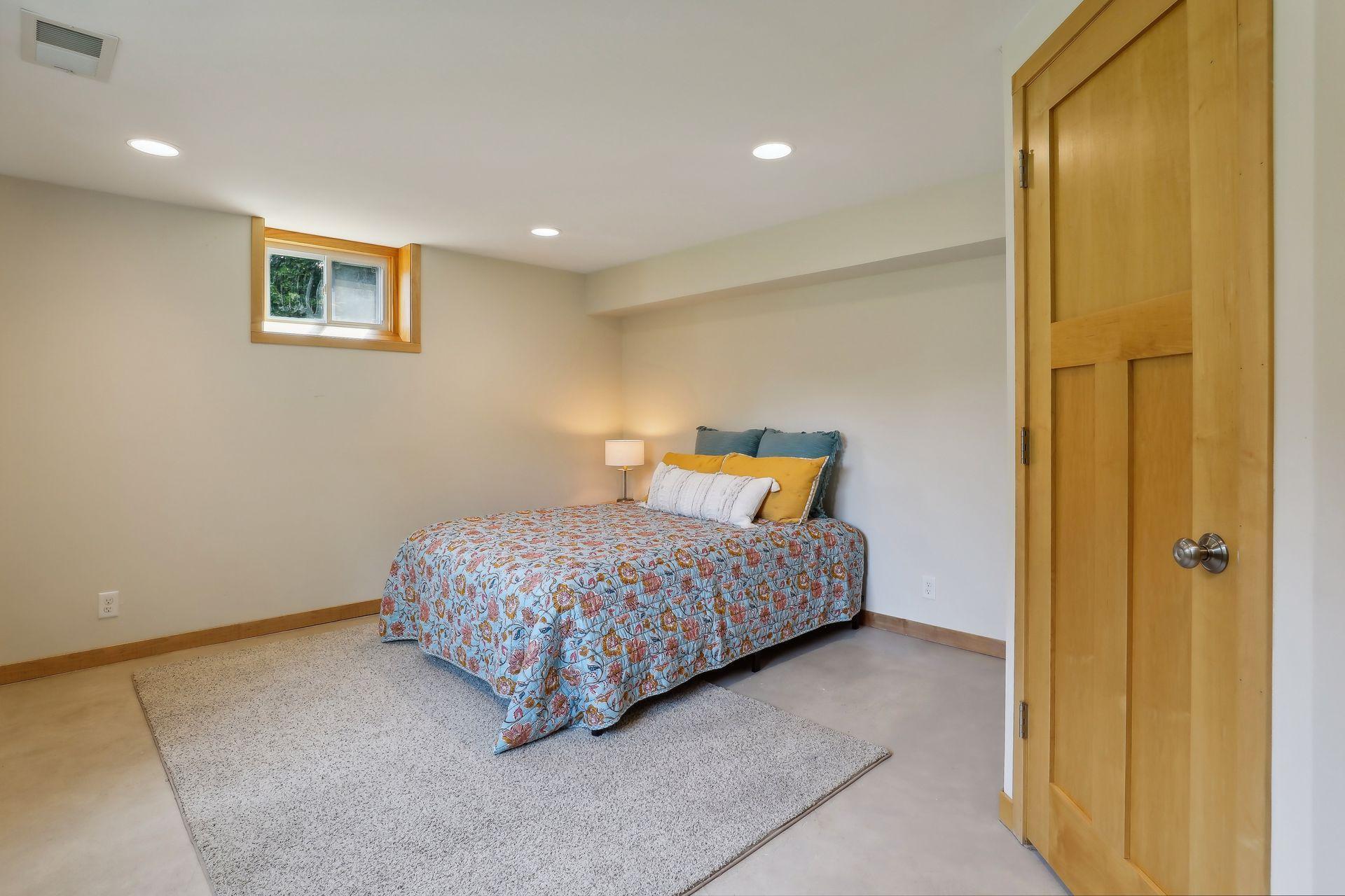 5809 Bellham Avenue, Minnetonka, Minnesota image 37
