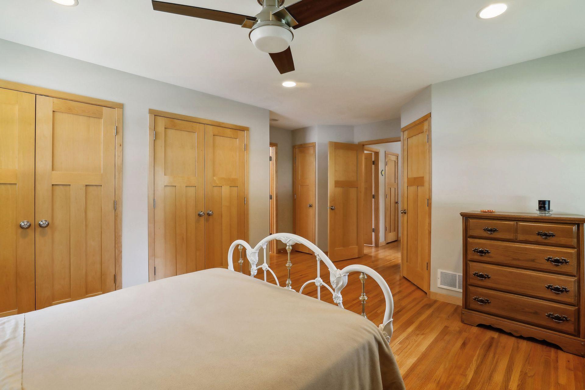 5809 Bellham Avenue, Minnetonka, Minnesota image 20