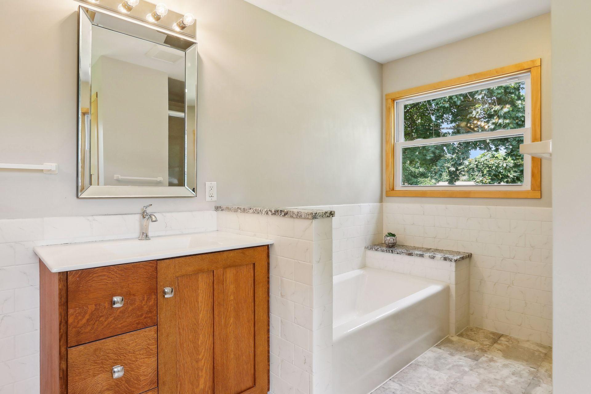 5809 Bellham Avenue, Minnetonka, Minnesota image 23