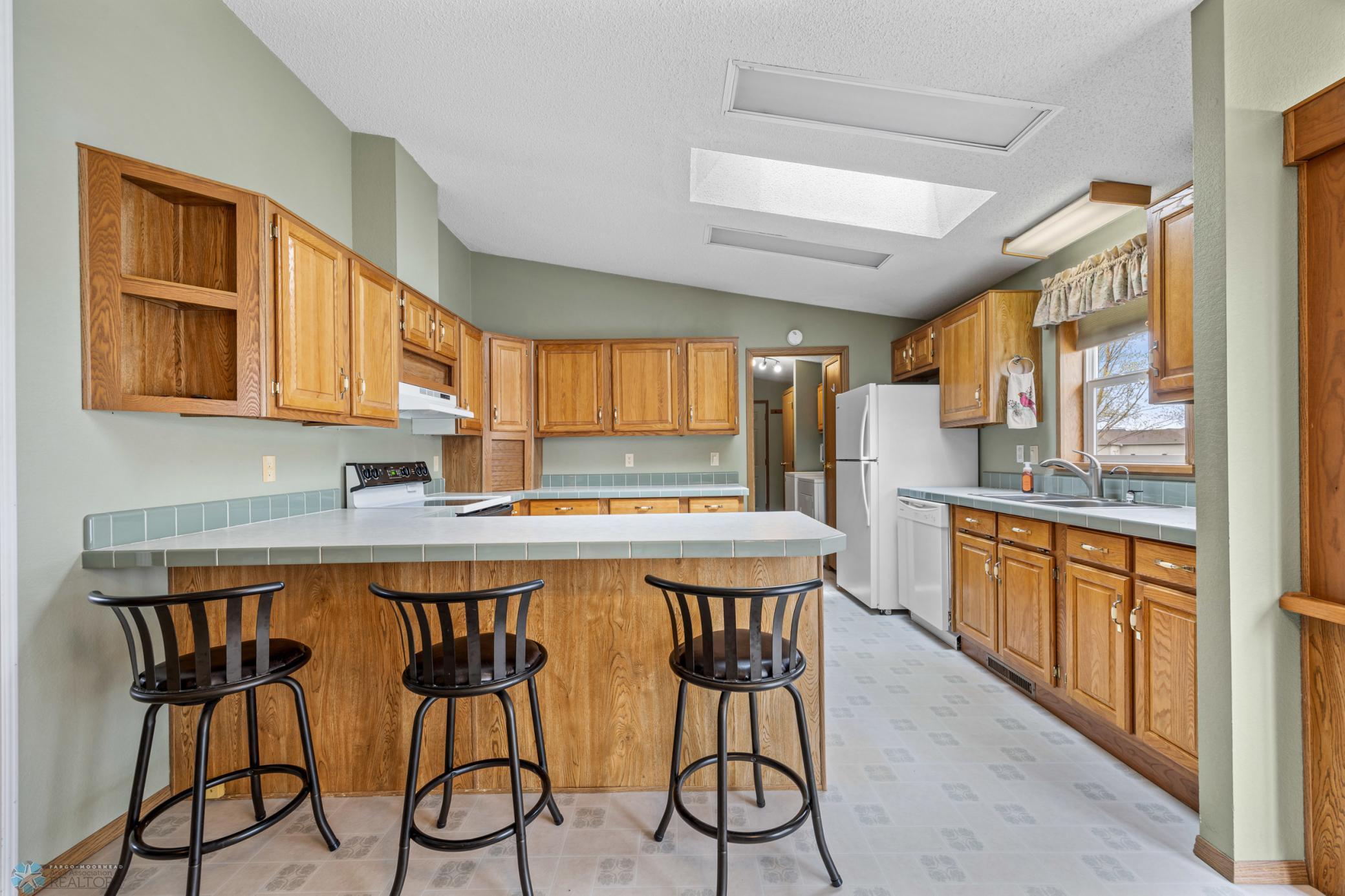 531 10th Avenue, Casselton, North Dakota image 8