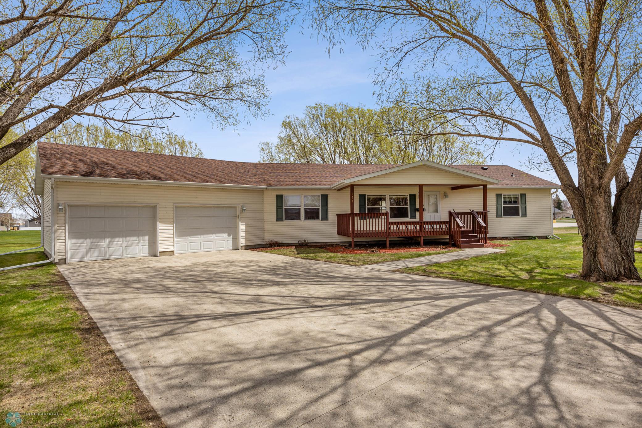 531 10th Avenue, Casselton, North Dakota image 1